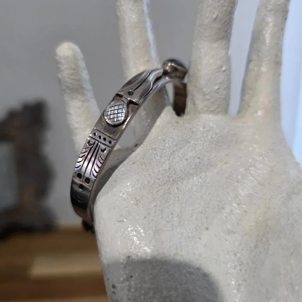 Silver and black onyx cuff bracelet ~ VINTAGE - Picture 6 of 8